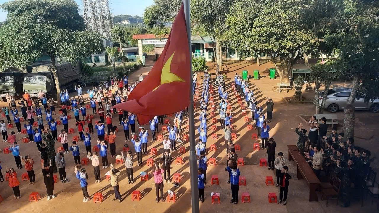 Lữ đoàn 572 (Quân khu 5): Đẩy mạnh công tác dân vận nhân dịp 22/12